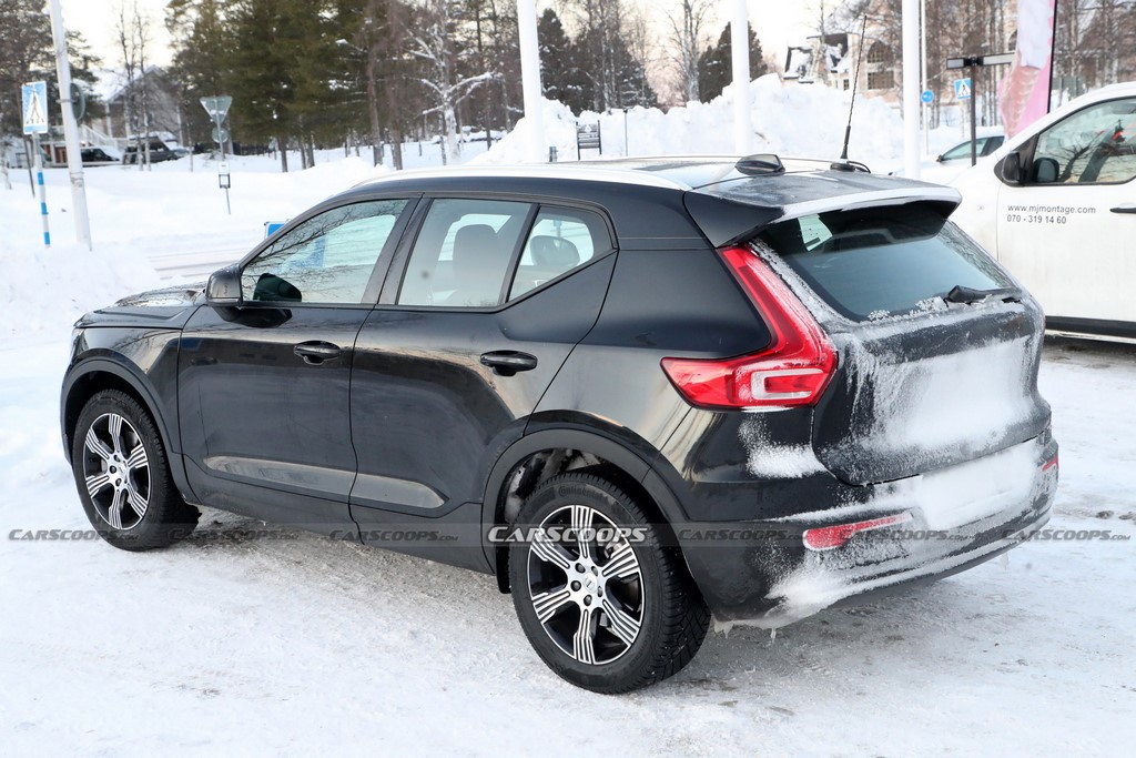 2023 Volvo XC40 Facelift Spied Rear