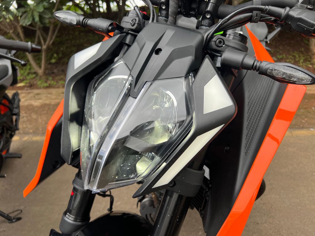 2024 KTM Duke 390 Headlight