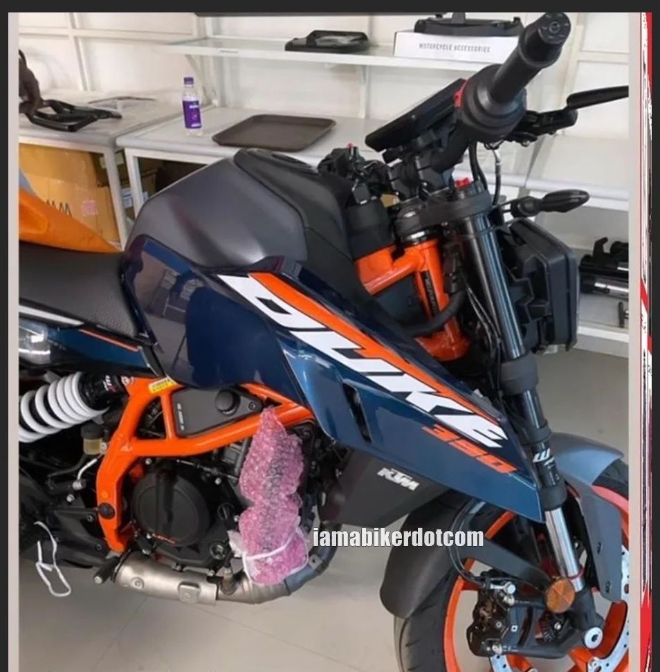 2024 KTM Duke 390 Spotted