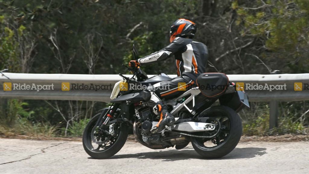 2024 KTM Duke 990 Prototype