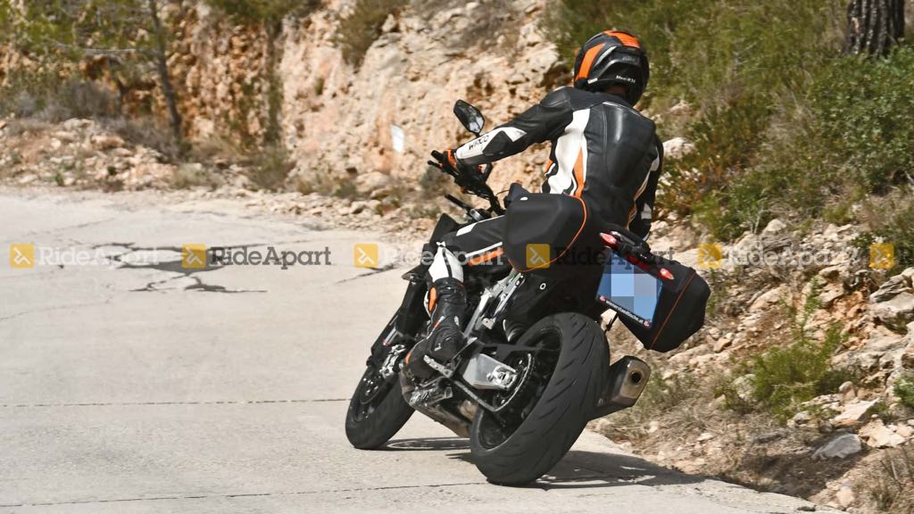 2024 KTM Duke 990 Spotted