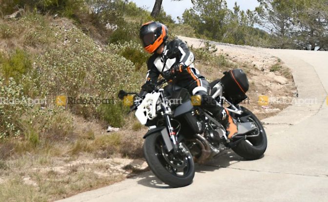 2024 KTM Duke 990 Testing