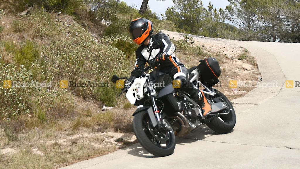 2024 KTM Duke 990 Testing