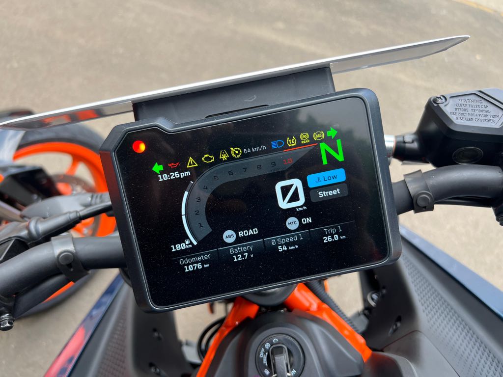 2024 KTM Duke Digital Cluster