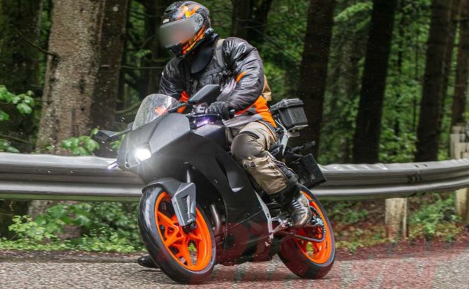 2024 KTM RC 390 Spied Front