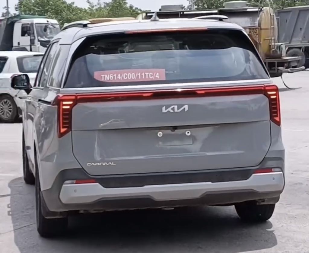 2024 Kia Carnival Spotted Undisguised Rear