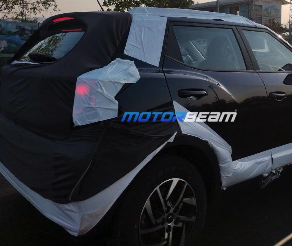 2024 Mahindra XUV300 Facelift Prototype Spotted