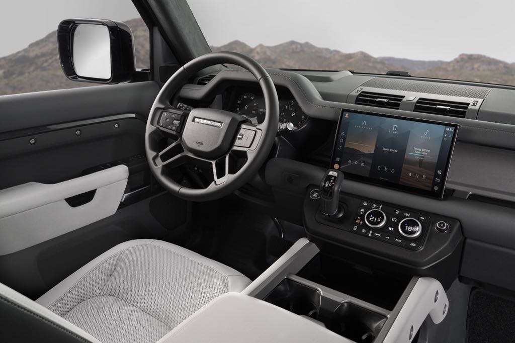 2025 Land Rover Defender Dashboard