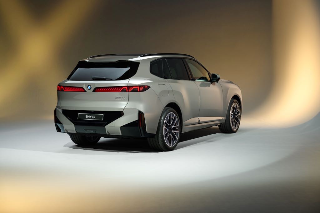 2026 BMW X5 Rear