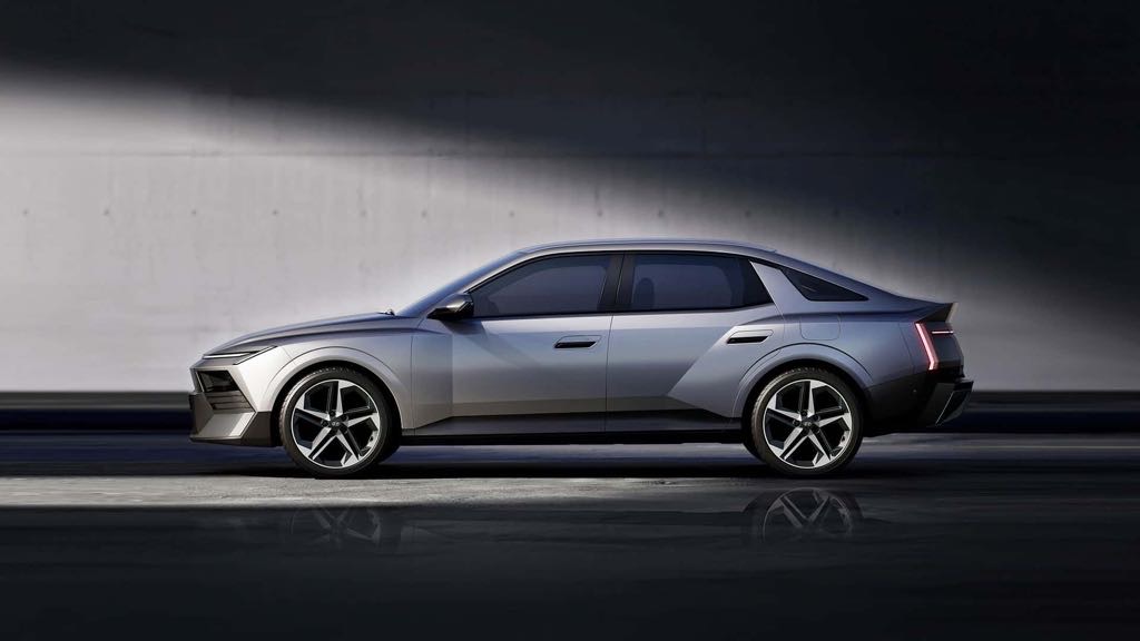 2026 Hyundai Elantra Side