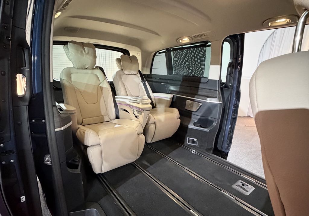 2026 Mercedes-Benz V-Class Seats
