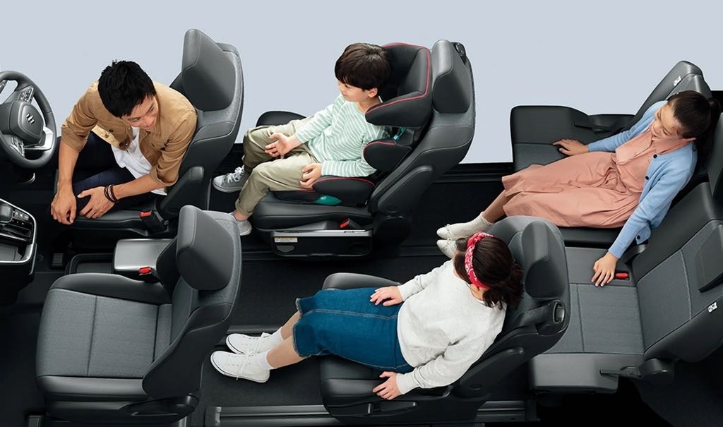 2026 Suzuki Landy Interior