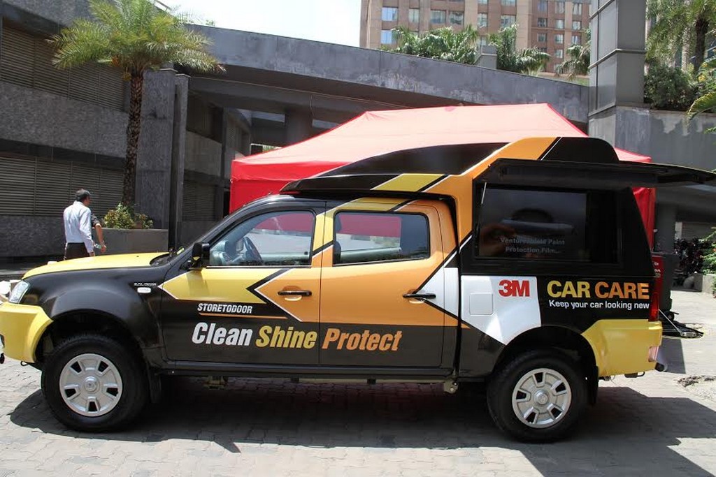 3M Car Care Store To Door Van