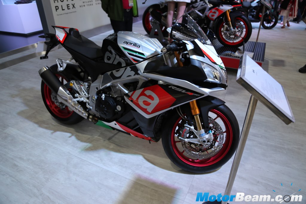 Aprilia RSV4 1