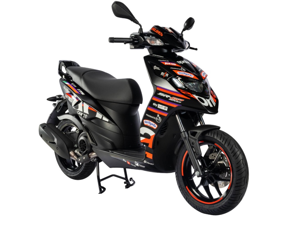 Aprilia SR GP Replica front left