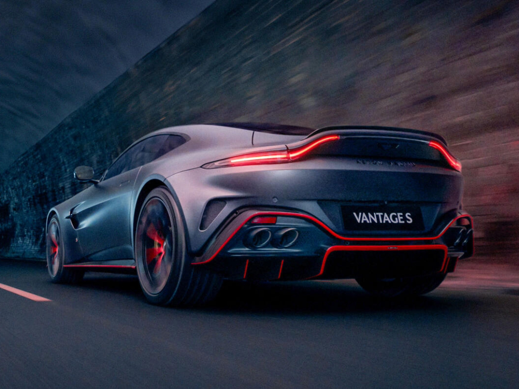 Aston Martin Vantage S rear