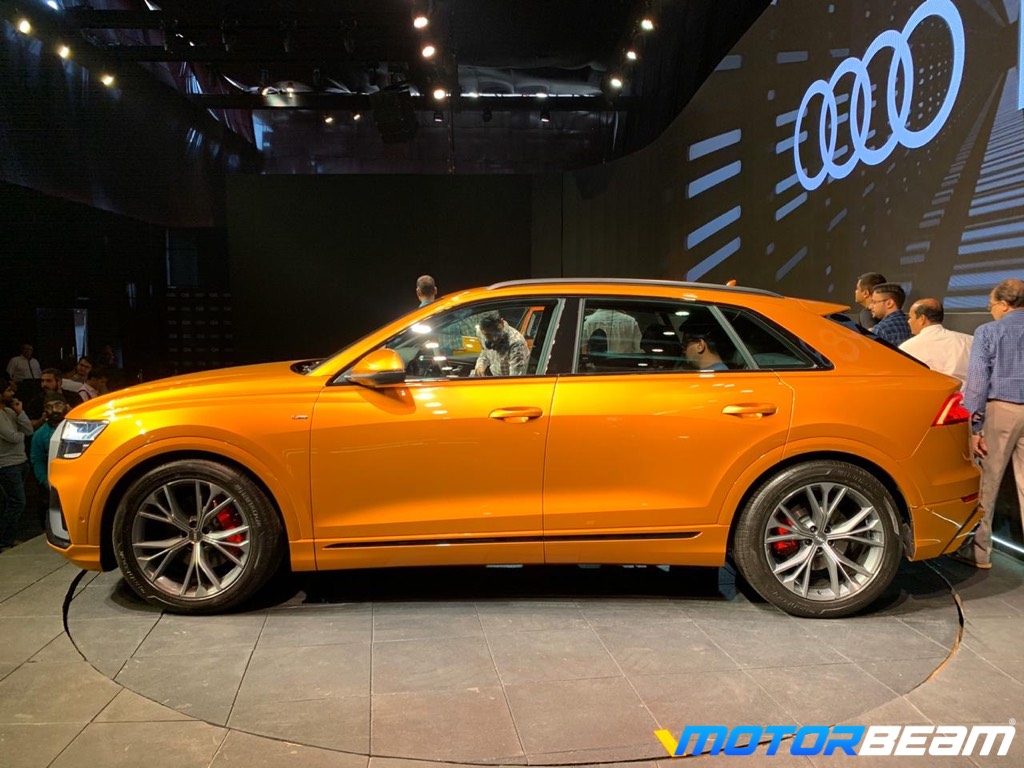 Audi Q8 Side
