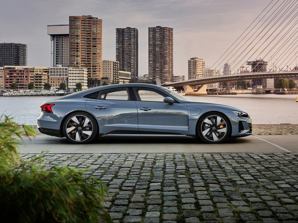 Audi e-tron GT Quattro Side
