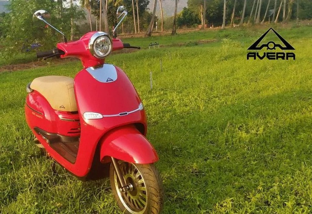 Avera Retrosa Front
