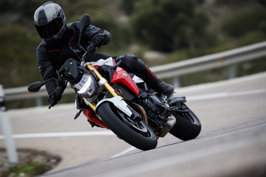 BMW F 900 R
