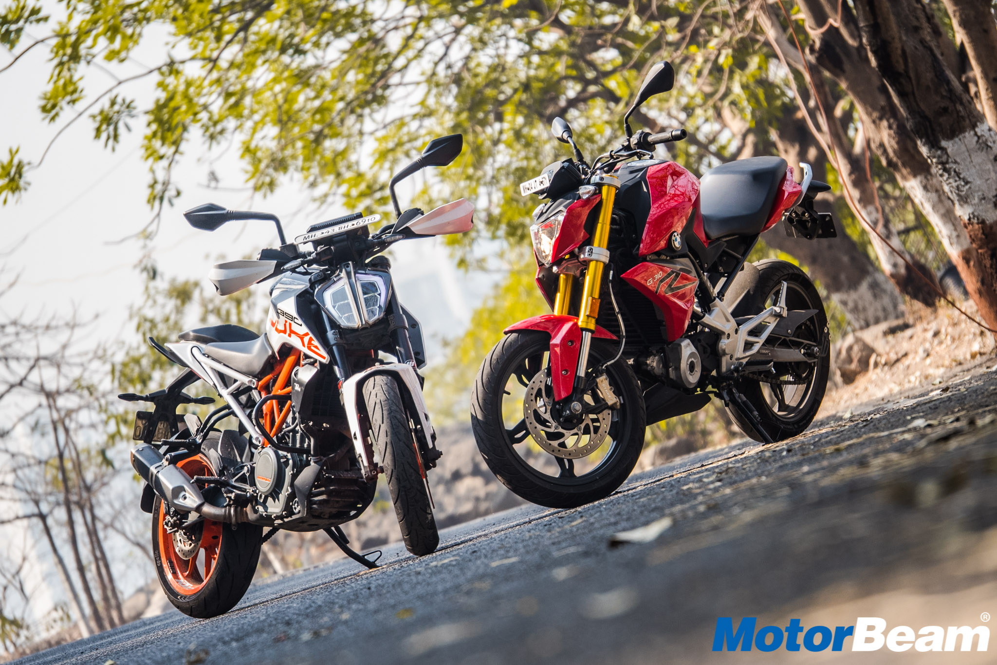 BMW G 310 R vs KTM Duke 390 Comparison Review