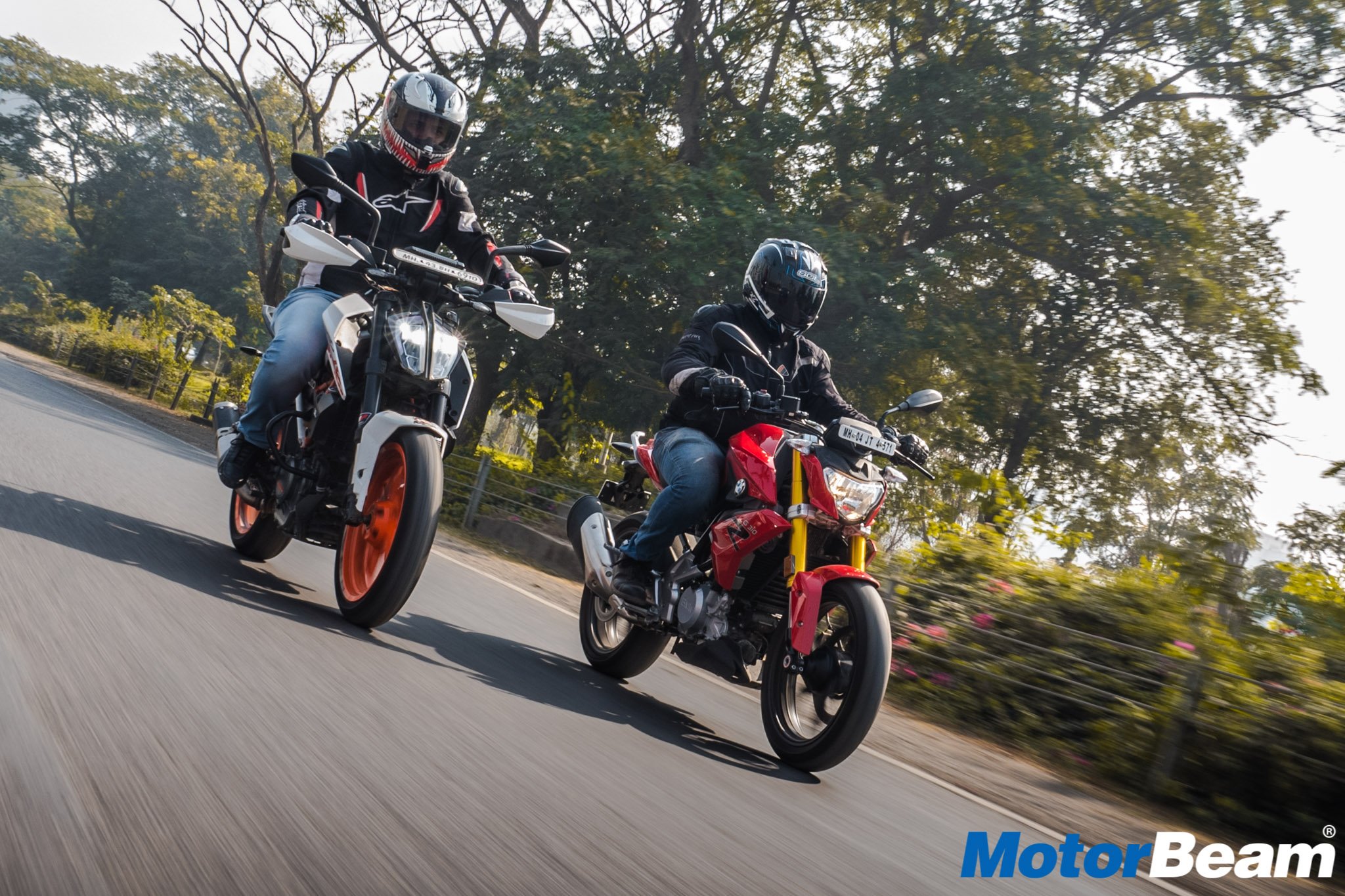 BMW G 310 R vs KTM Duke 390 Comparison Test