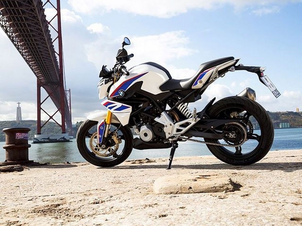 BMW G310R White