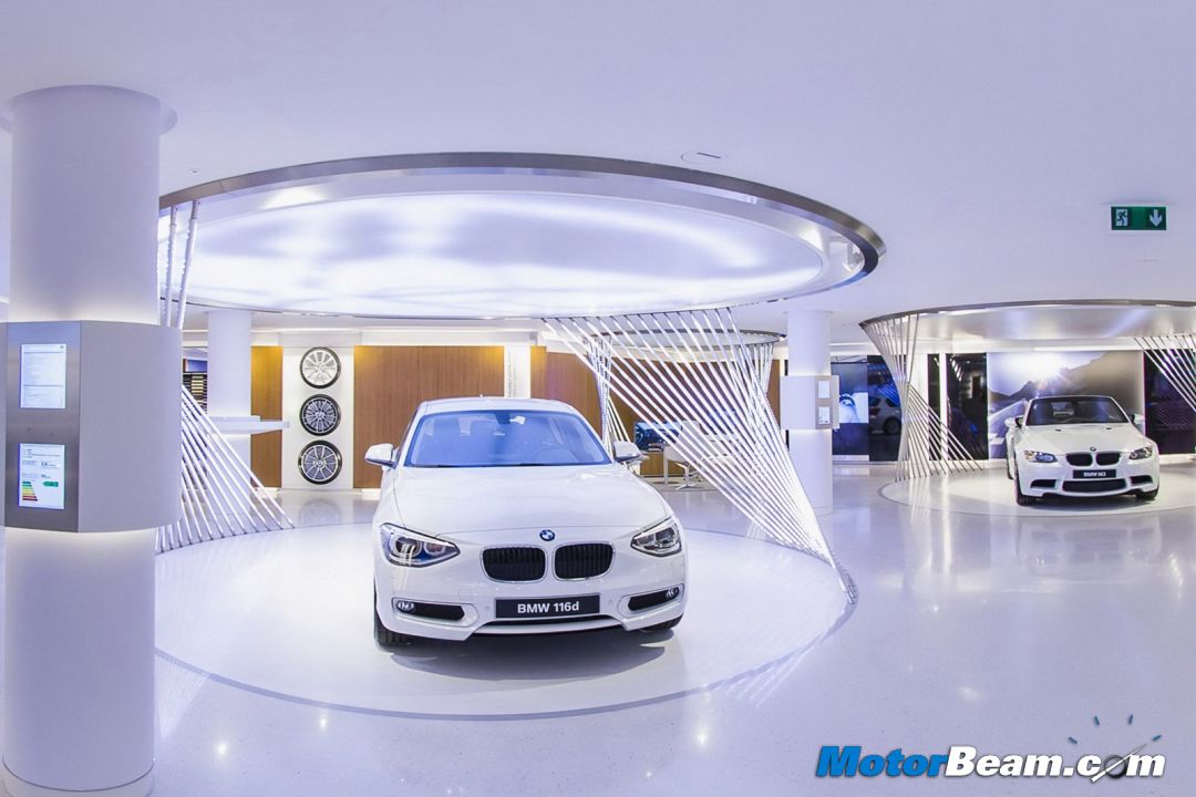 BMW Geniuses Showroom