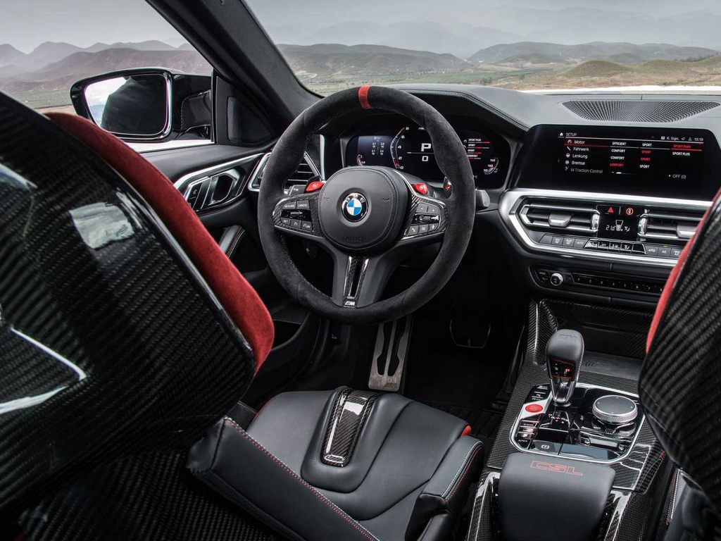 BMW M4 CSL Debut Interior