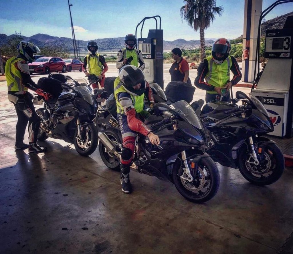 19 Bmw S1000rr Spied Ahead Of Eicma Debut Motorbeam 19 Bmw S1000rr Spied Ahead Of Eicma Debut Motorbeam