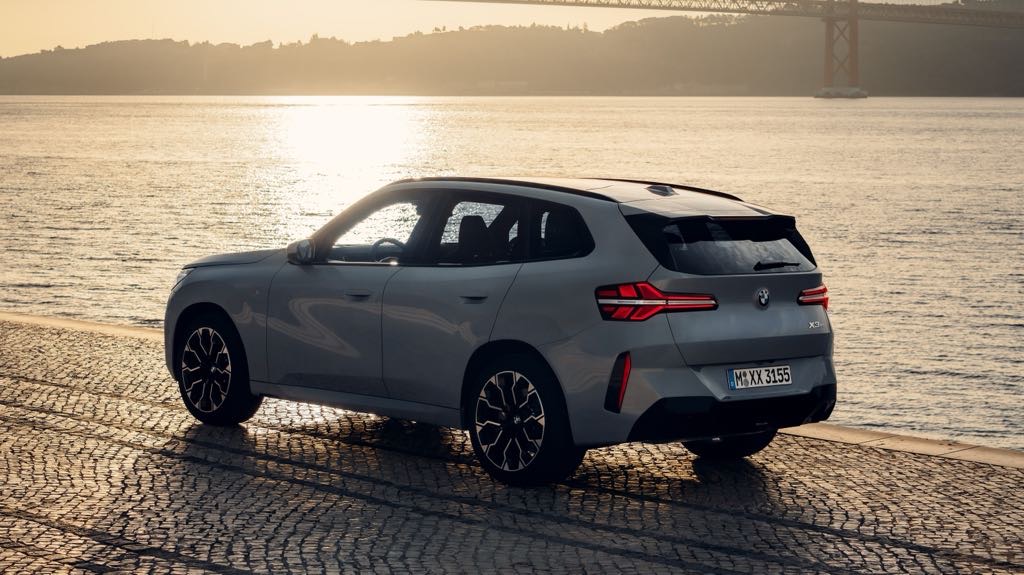 BMW X3 30 Rear