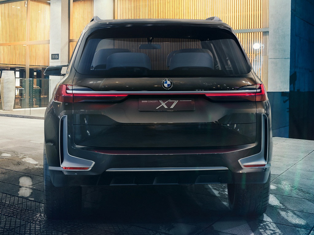 BMW X7 Concept Rear