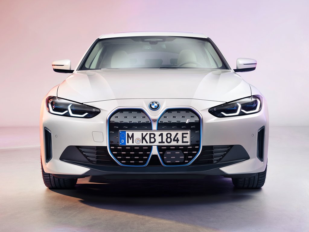 BMW i4 Front