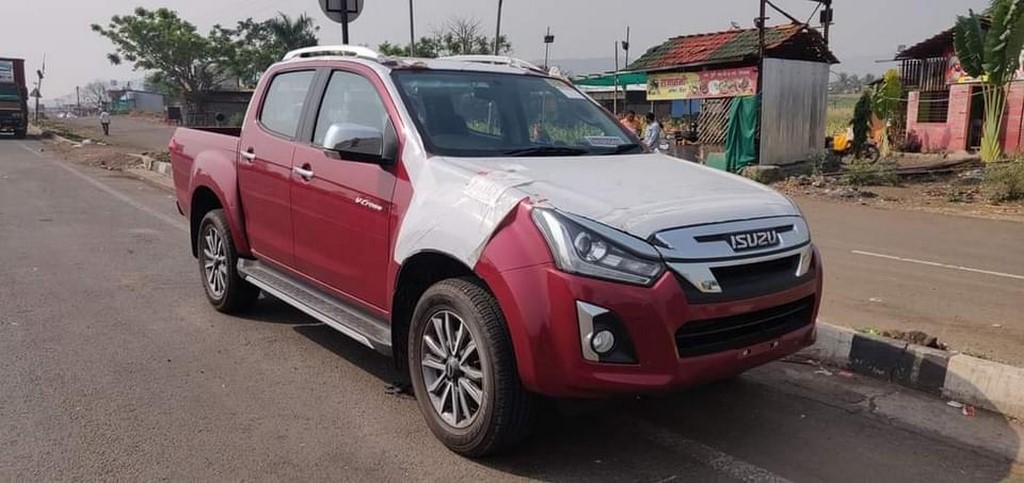 BS6 Isuzu D-Max V-Cross Spotted