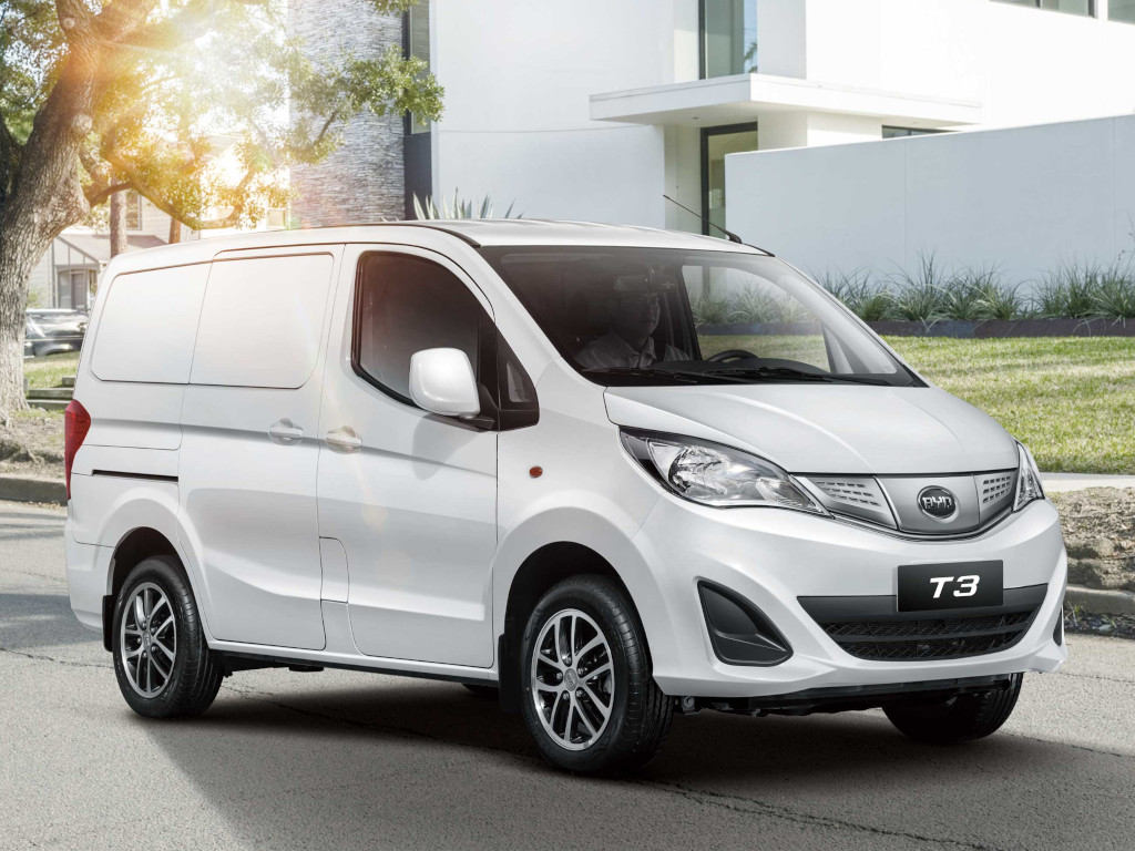 BYD T3 Electric Minivan
