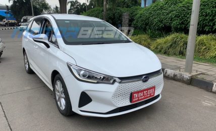 BYD e6 MPV Spotted
