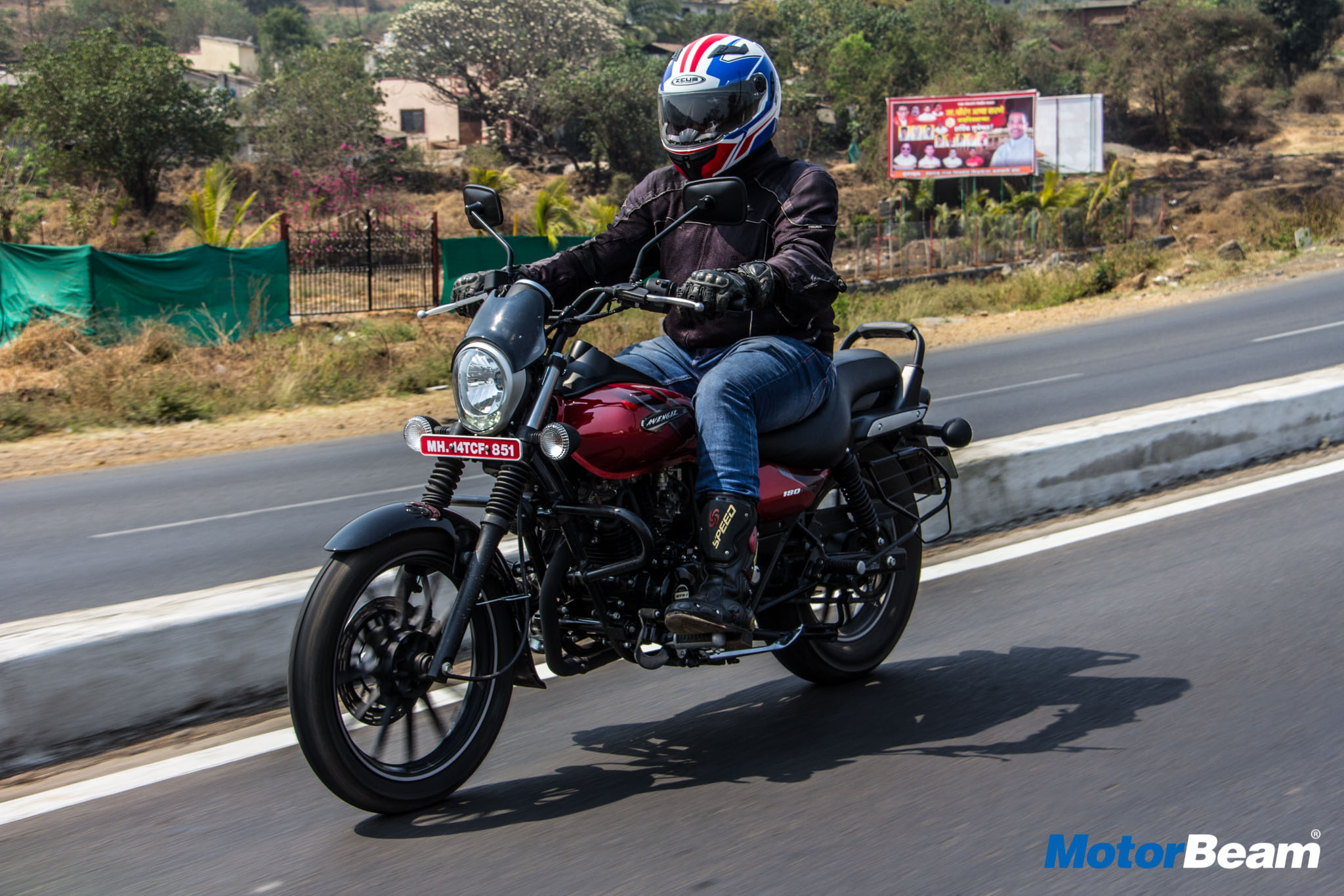 Bajaj Avenger 180 Video Review