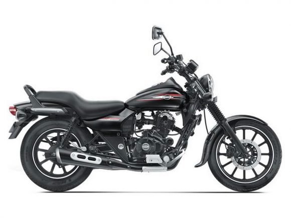 Bajaj Avenger 220 Street