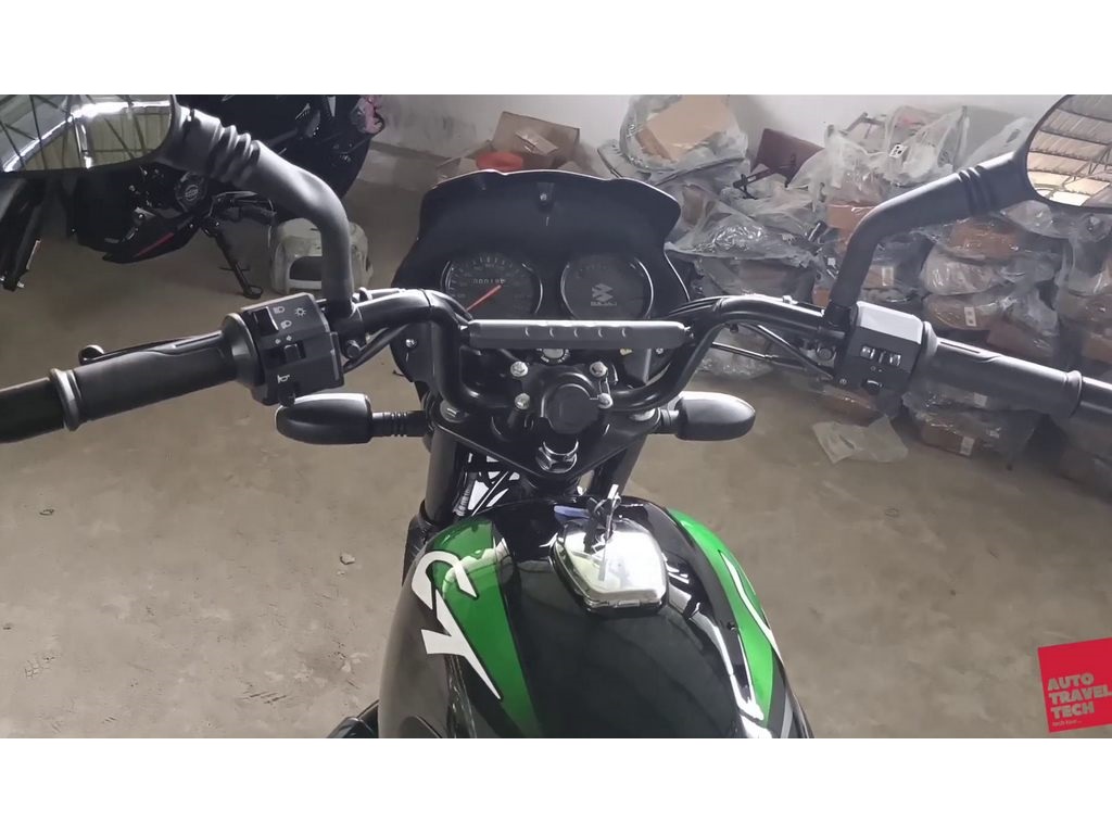 Bajaj CT125X Green Cockpit