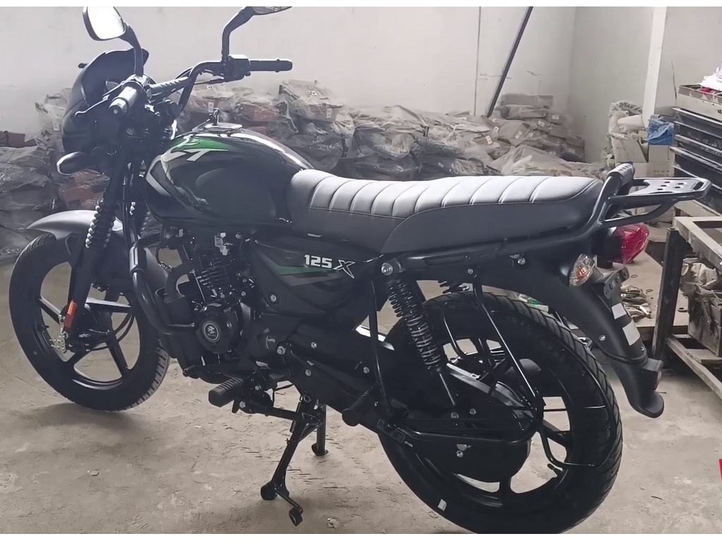 Bajaj CT125X Green Left Rear