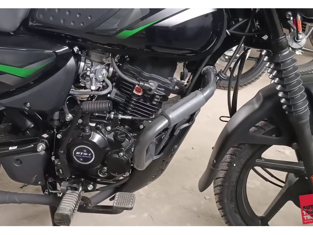 Bajaj CT125X Green Right Engine