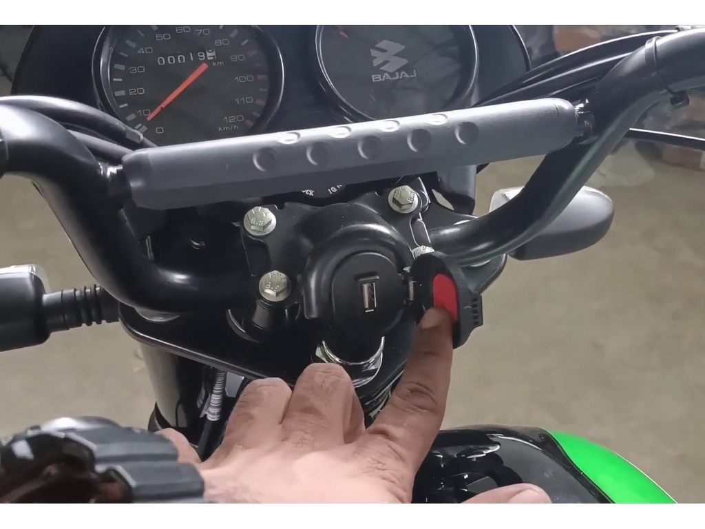 Bajaj CT125X USB Charger