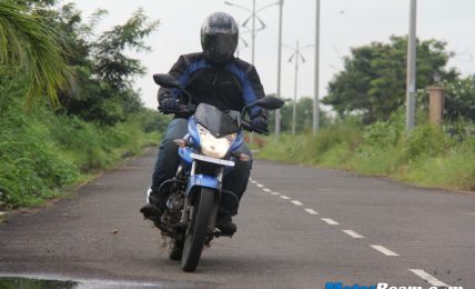 Bajaj Discover 125 Road Test