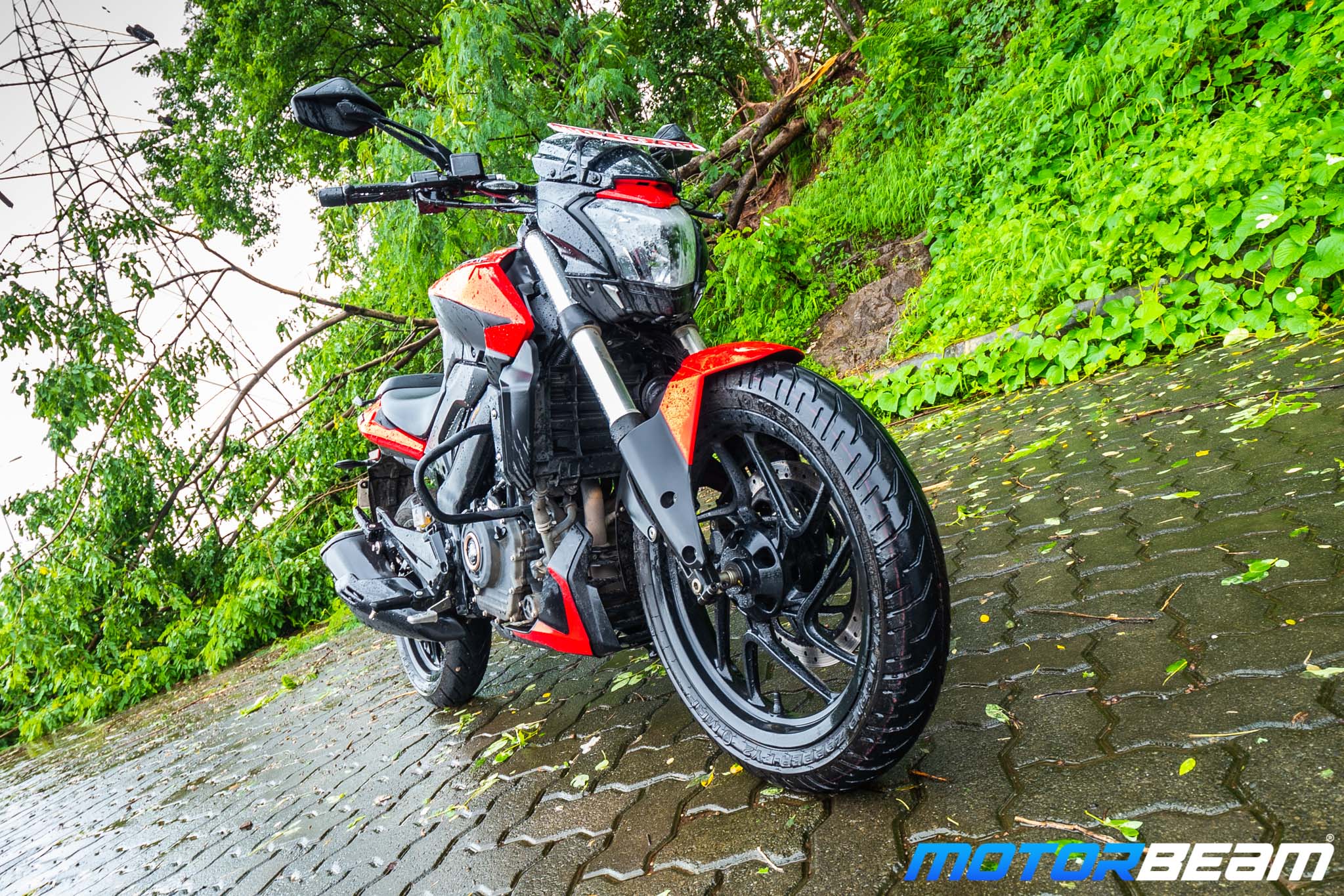 Bajaj Dominar 250 Review Design