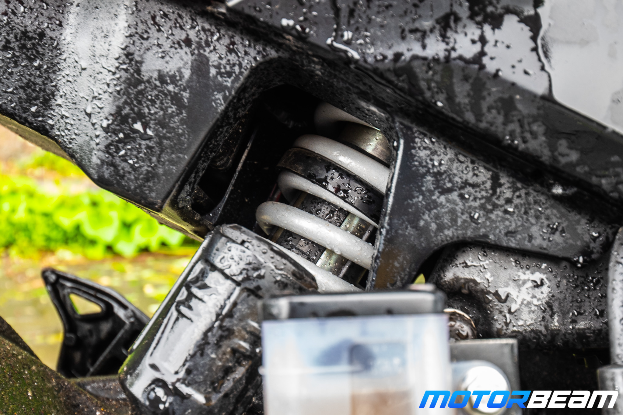 Bajaj Dominar 250 Review Monoshock