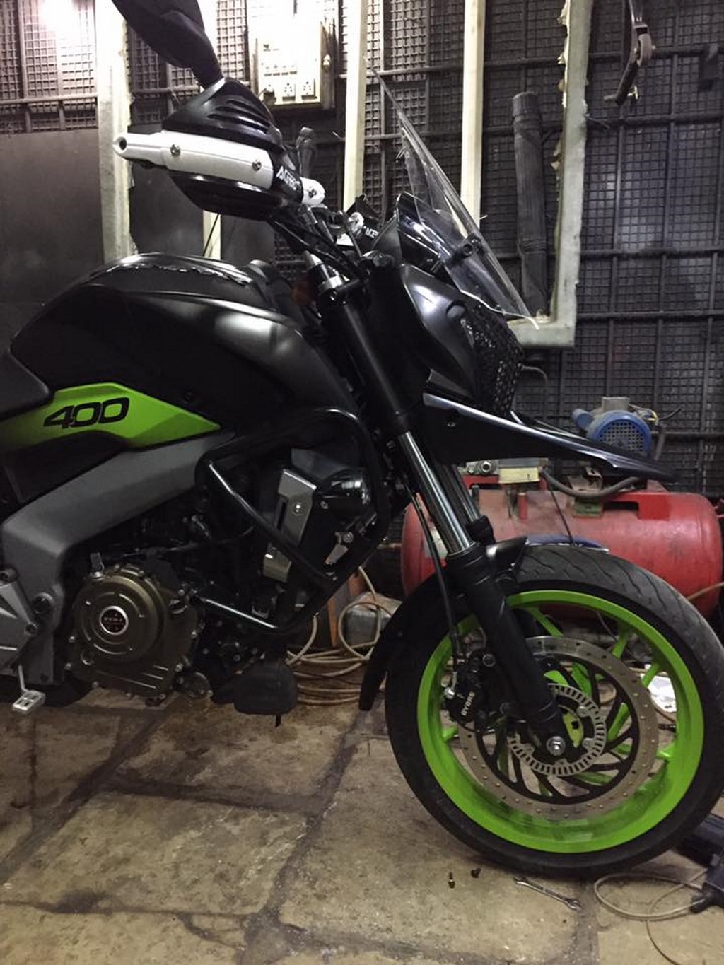 Bajaj Dominar 400 Adventure Performance