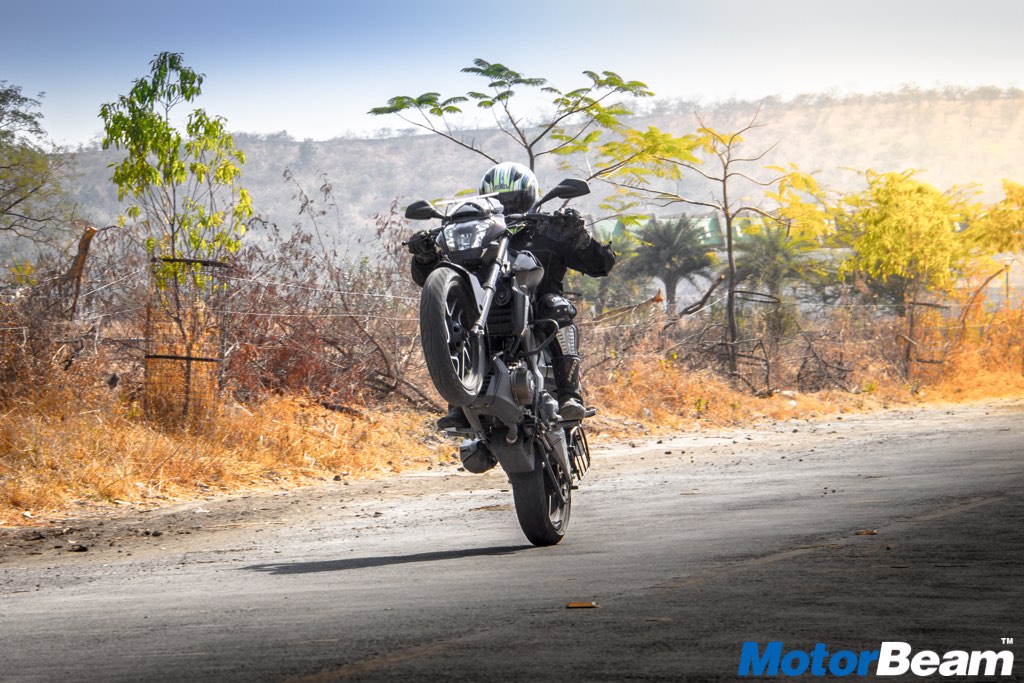 Bajaj Dominar 400 Video