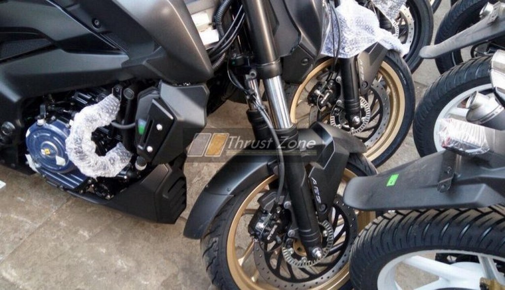 Bajaj Dominar 400 With Gold Wheels Spied