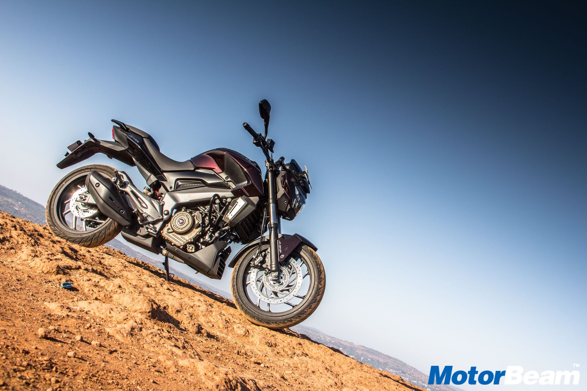 Bajaj Dominar Review