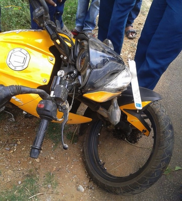 Bajaj Pulsar 200 NS Broken Alloy